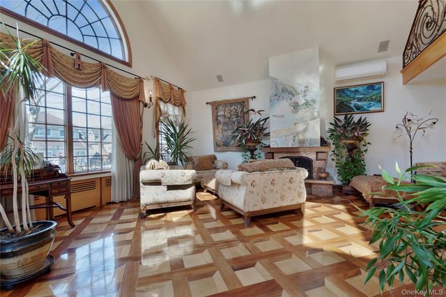 418 Beach 145th Street, Neponsit, NY 11694