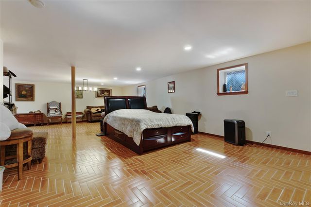 418 Beach 145th Street, Neponsit, NY 11694