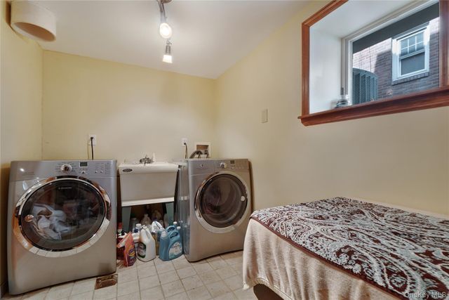 418 Beach 145th Street, Neponsit, NY 11694