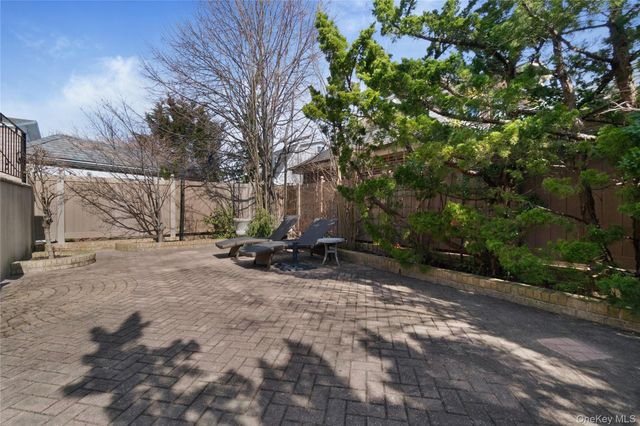 418 Beach 145th Street, Neponsit, NY 11694