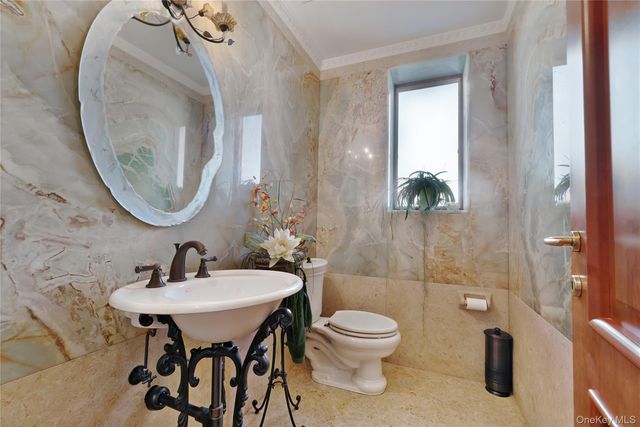 418 Beach 145th Street, Neponsit, NY 11694