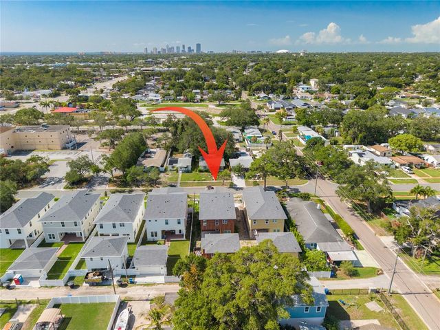 475 47TH AVENUE N, St Petersburg, FL 33703