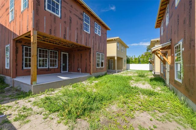 475 47TH AVENUE N, St Petersburg, FL 33703