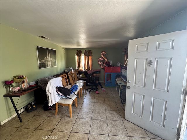 651 W Devonshire Avenue, Hemet, CA 92543