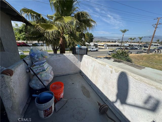 651 W Devonshire Avenue, Hemet, CA 92543