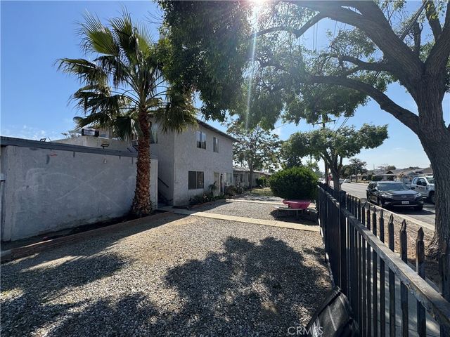 651 W Devonshire Avenue, Hemet, CA 92543