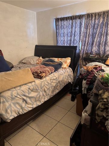 651 W Devonshire Avenue, Hemet, CA 92543