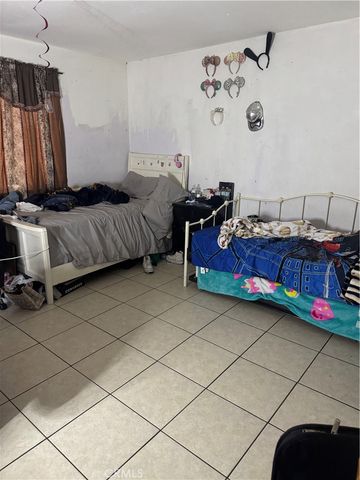 651 W Devonshire Avenue, Hemet, CA 92543