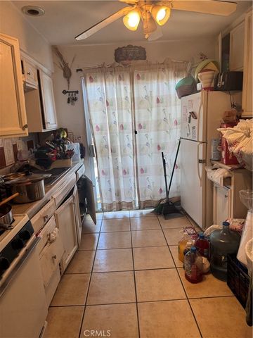 651 W Devonshire Avenue, Hemet, CA 92543