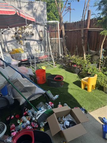 651 W Devonshire Avenue, Hemet, CA 92543