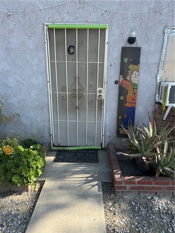 651 W Devonshire Avenue, Hemet, CA 92543