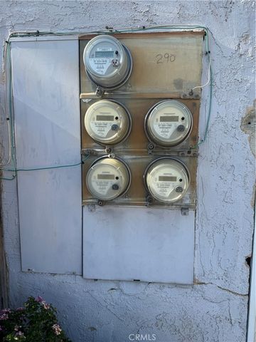 651 W Devonshire Avenue, Hemet, CA 92543