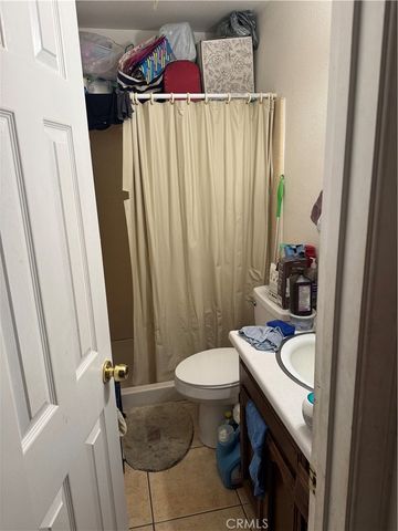 651 W Devonshire Avenue, Hemet, CA 92543