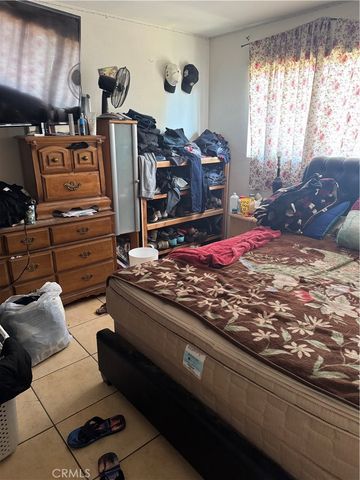 651 W Devonshire Avenue, Hemet, CA 92543