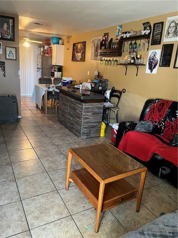 651 W Devonshire Avenue, Hemet, CA 92543