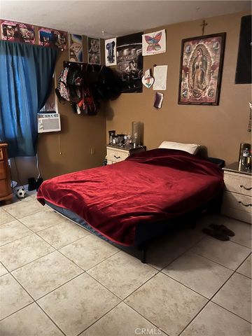 651 W Devonshire Avenue, Hemet, CA 92543