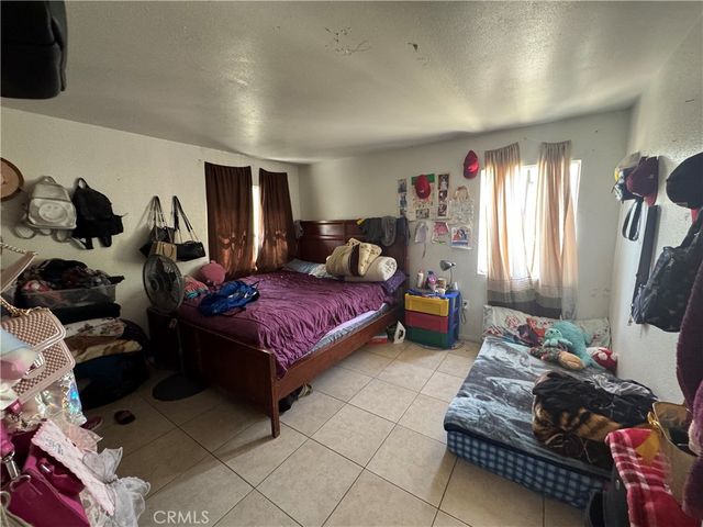 651 W Devonshire Avenue, Hemet, CA 92543