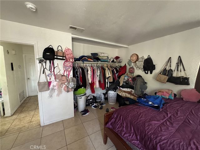 651 W Devonshire Avenue, Hemet, CA 92543