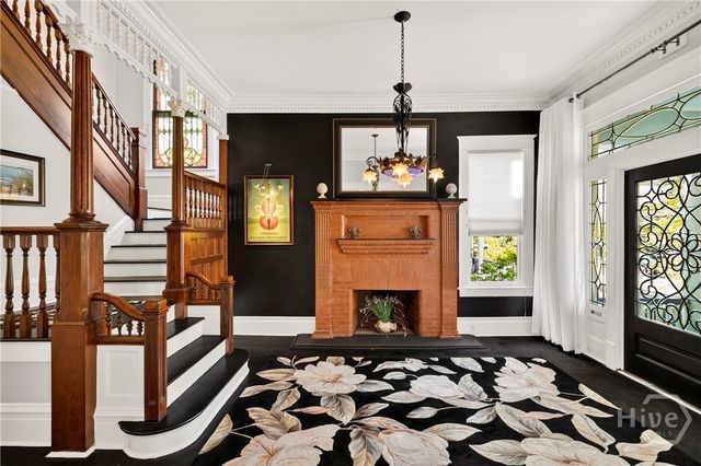 121 E 36th Street, Savannah, GA 31401