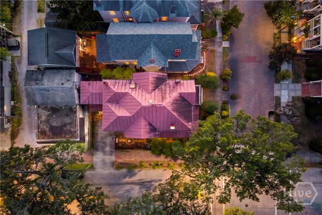 121 E 36th Street, Savannah, GA 31401