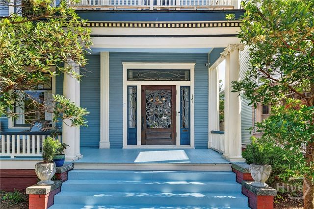 121 E 36th Street, Savannah, GA 31401