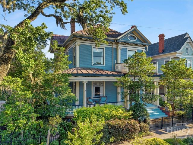 121 E 36th Street, Savannah, GA 31401