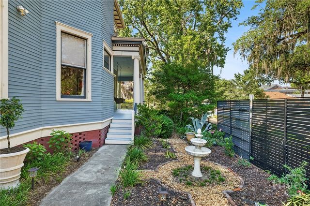 121 E 36th Street, Savannah, GA 31401