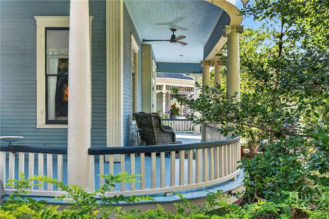 121 E 36th Street, Savannah, GA 31401