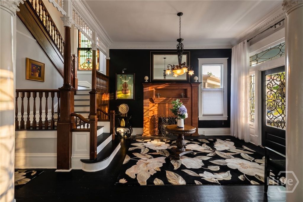 Image 36 of property listing at 121 E 36th Street, Savannah, GA 31401