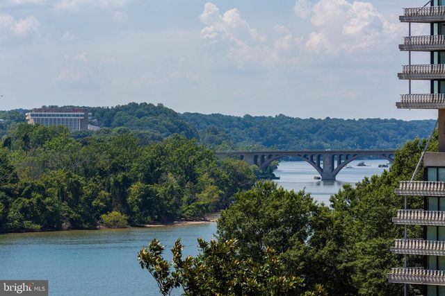 2500 VIRGINIA AVE NW #714-S, Washington, DC 20037