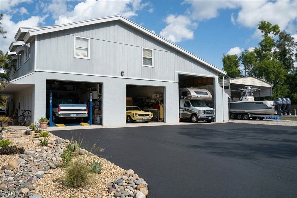 25335 Pinson DR, Bonita Springs, FL 34135