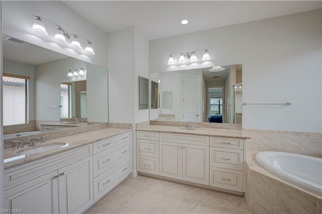 23231 Sanabria LOOP, Bonita Springs, FL 34135