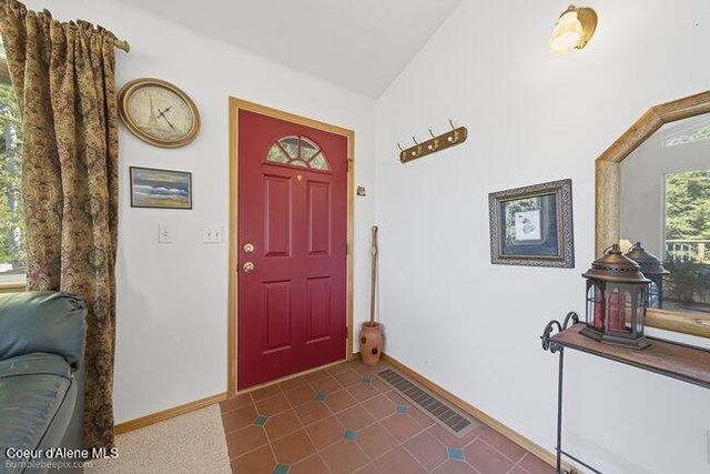 407 Spyglass Hill Rd, Careywood, ID 83809