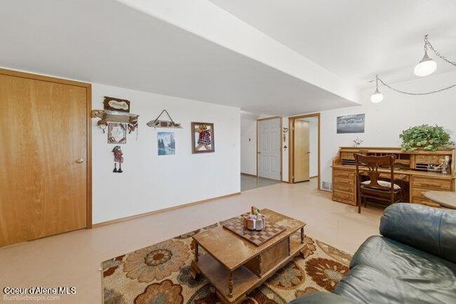 407 Spyglass Hill Rd, Careywood, ID 83809