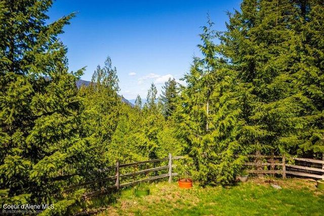 407 Spyglass Hill Rd, Careywood, ID 83809