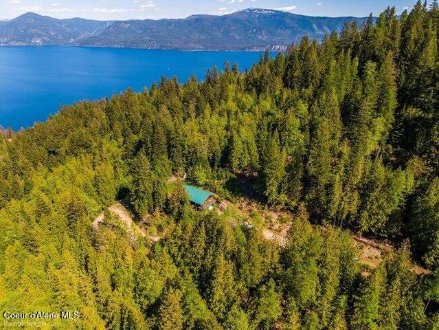 407 Spyglass Hill Rd, Careywood, ID 83809