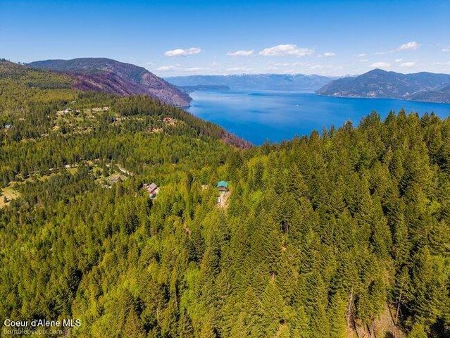 407 Spyglass Hill Rd, Careywood, ID 83809
