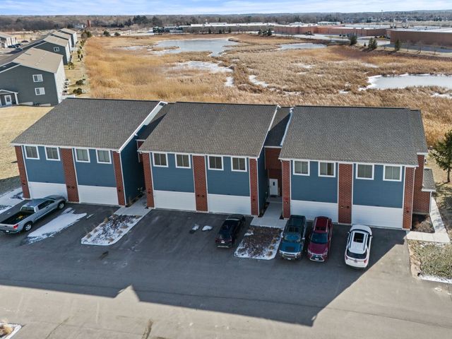 1016 Gillespie Lane, Yorkville, IL 60560