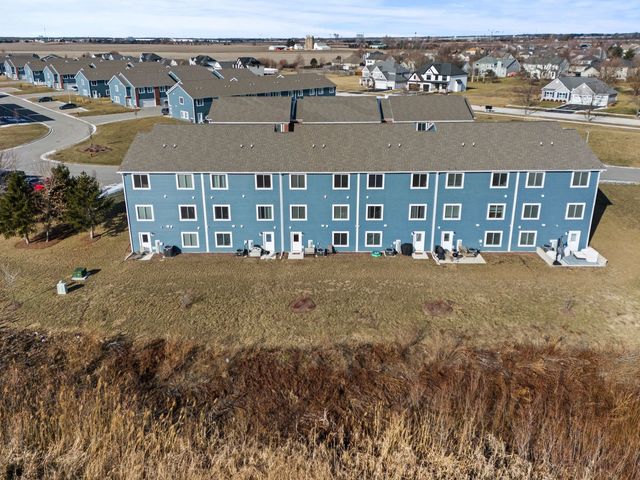 1016 Gillespie Lane, Yorkville, IL 60560