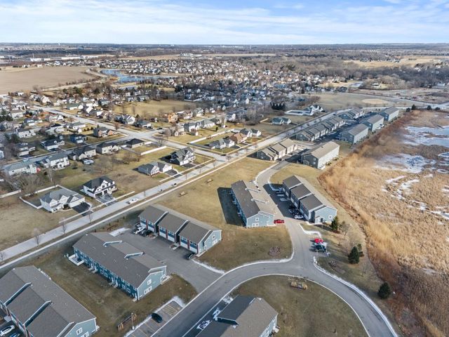 1016 Gillespie Lane, Yorkville, IL 60560