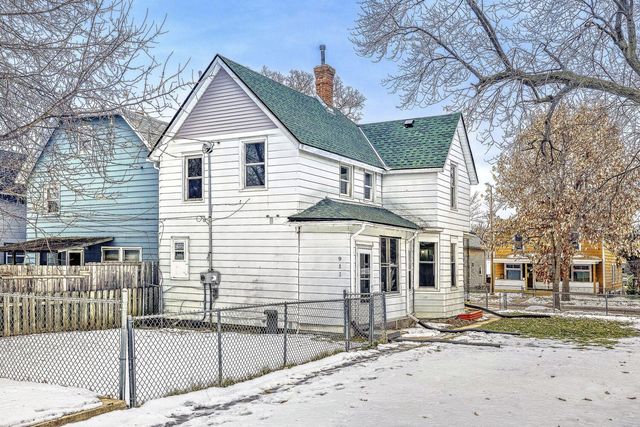 911 Sims Avenue, Saint Paul, MN 55106