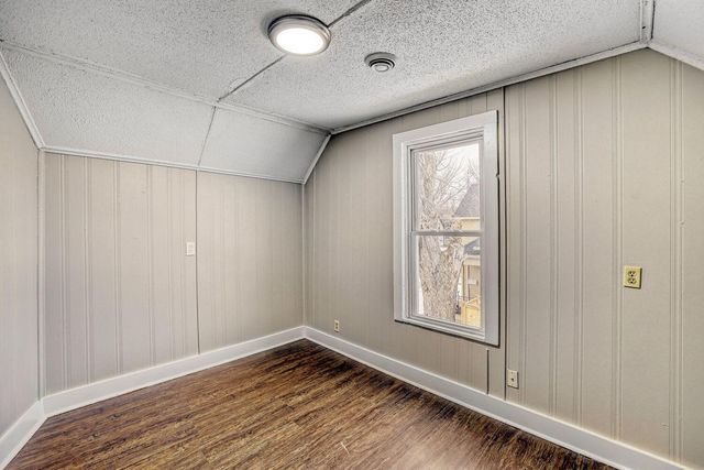 911 Sims Avenue, Saint Paul, MN 55106