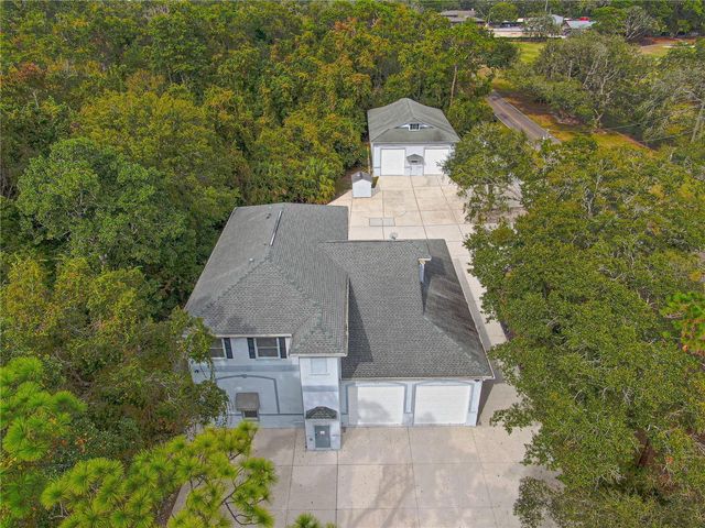 920 E LAKE DRIVE, Tarpon Springs, FL 34688