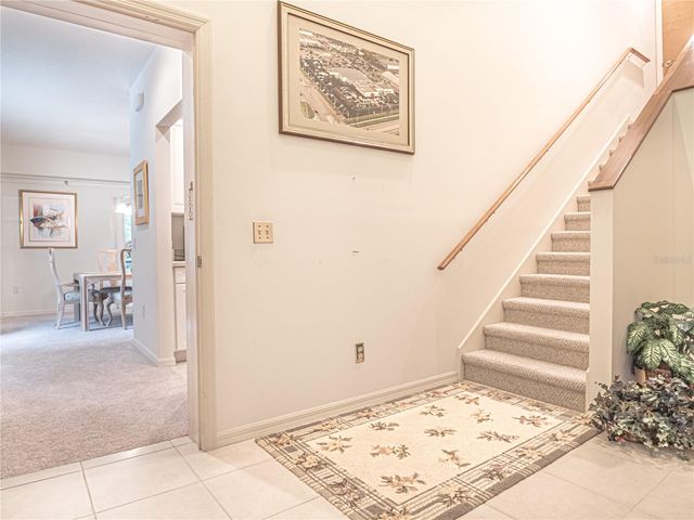 920 E LAKE DRIVE, Tarpon Springs, FL 34688