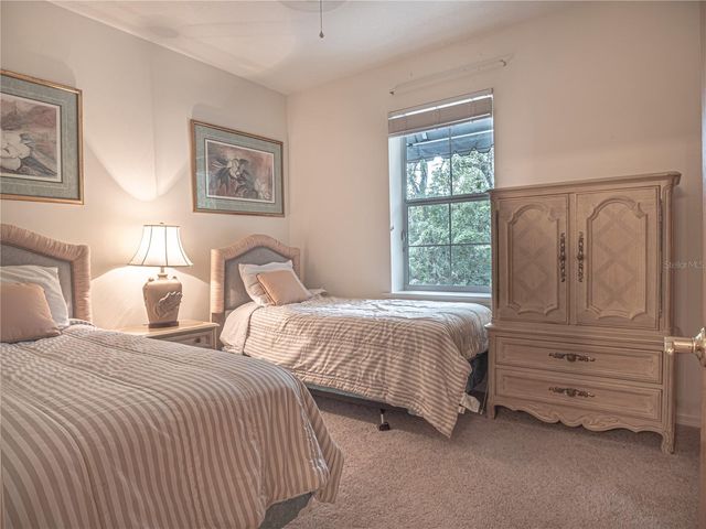 920 E LAKE DRIVE, Tarpon Springs, FL 34688