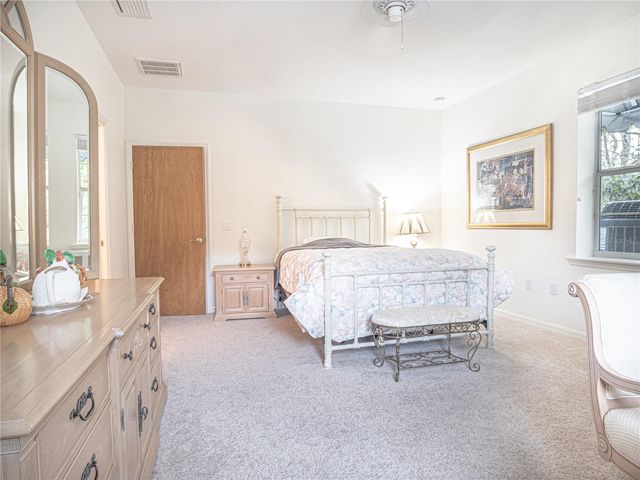 920 E LAKE DRIVE, Tarpon Springs, FL 34688