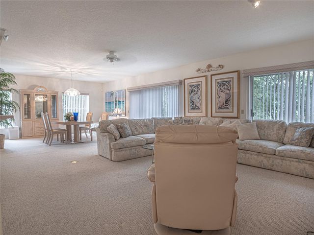 920 E LAKE DRIVE, Tarpon Springs, FL 34688