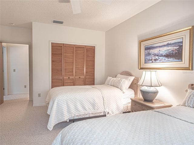 920 E LAKE DRIVE, Tarpon Springs, FL 34688