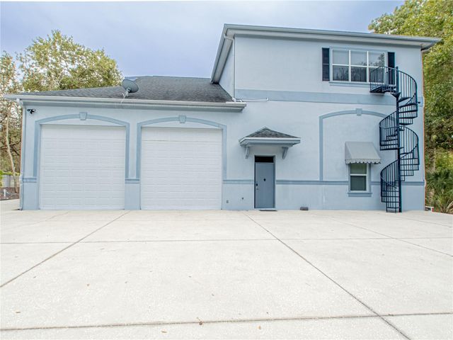 920 E LAKE DRIVE, Tarpon Springs, FL 34688