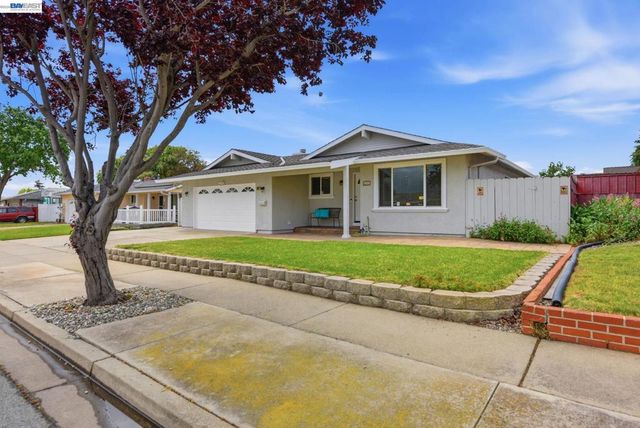 6387 Narcissus Ave, Newark, CA 94560